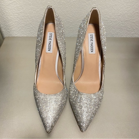 NWOB Steve Madden Daisie Rhinestones Stilettos - Size 8.5 - Picture 11 of 15